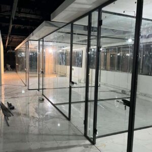 پارتیشن اداری تک جداره شیشه‌ای Da78